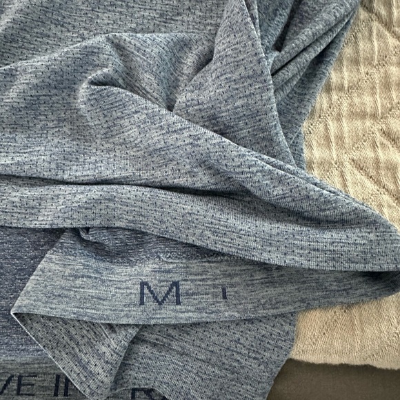 Lululemon Metal Vent Tech 2.0, Men’s Short Sleeved Blue Shirt, Size Medium - Picture 3 of 3